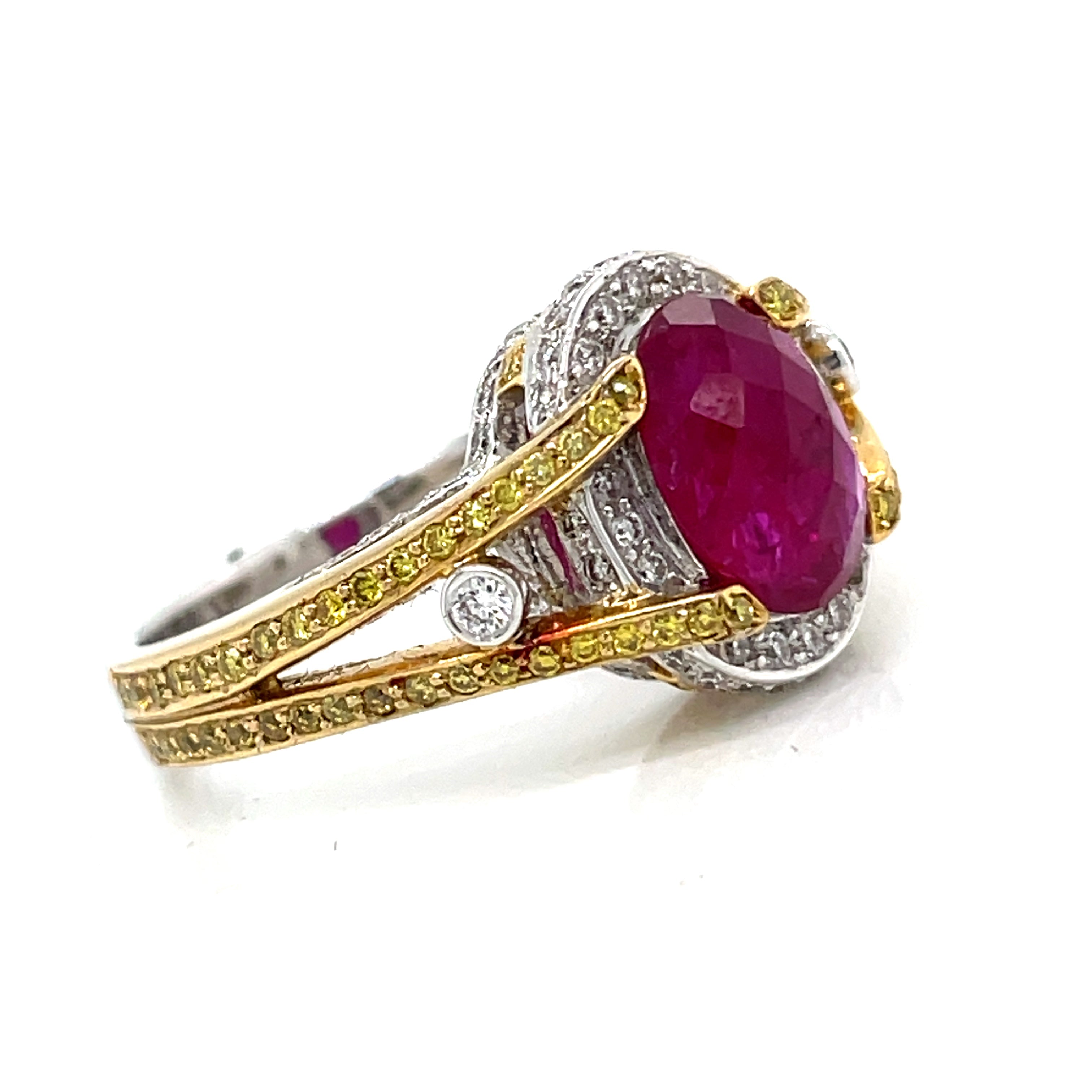 Ruby faceted buff top 18 K white and yellow gold Engagement ring