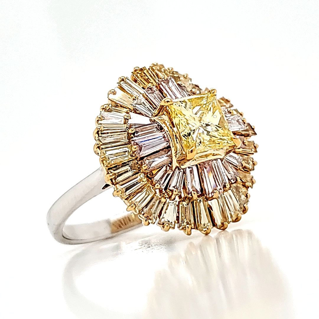 18K White Gold 1.06 cts Yellow Diamond with Pink Diamond Ring
