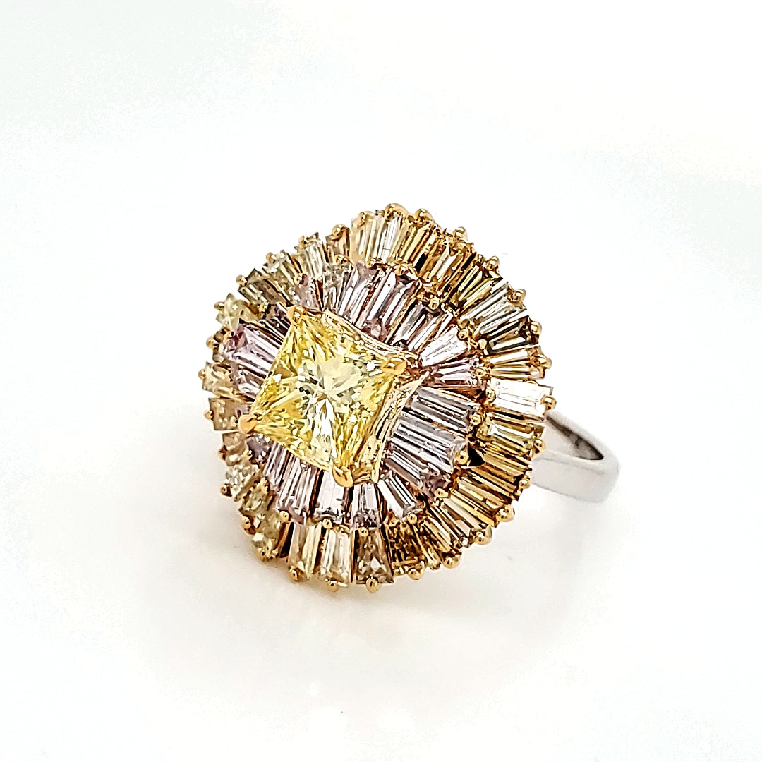 18K White Gold 1.06 cts Yellow Diamond with Pink Diamond Ring