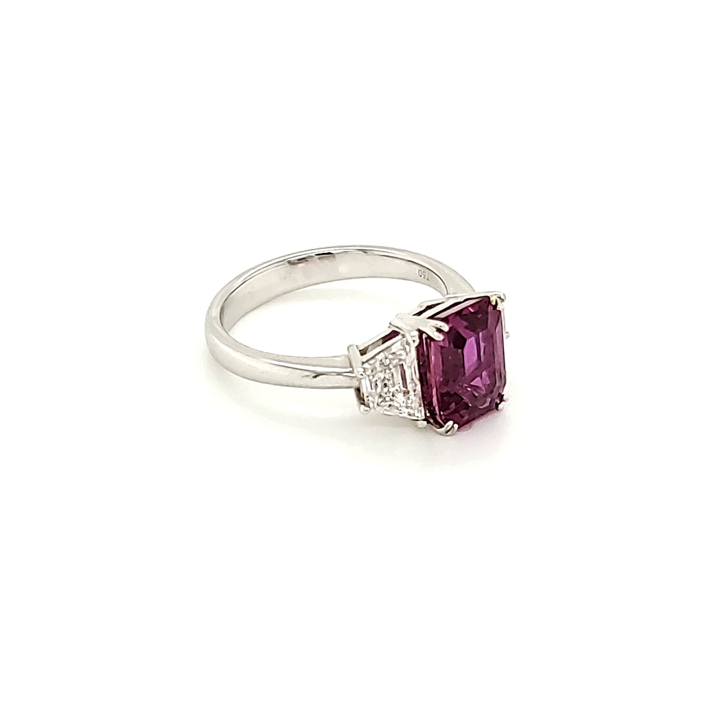 GRS Certified Cushion Vivid Pink Sapphire Cts 2.32 Half Moon Diamond Engagement