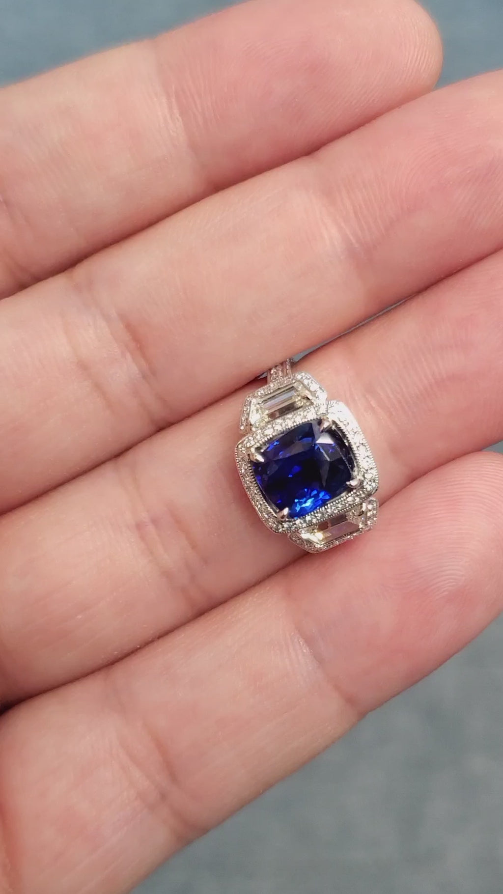 18K White Gold 3.02 cts Sapphire and Diamond Ring